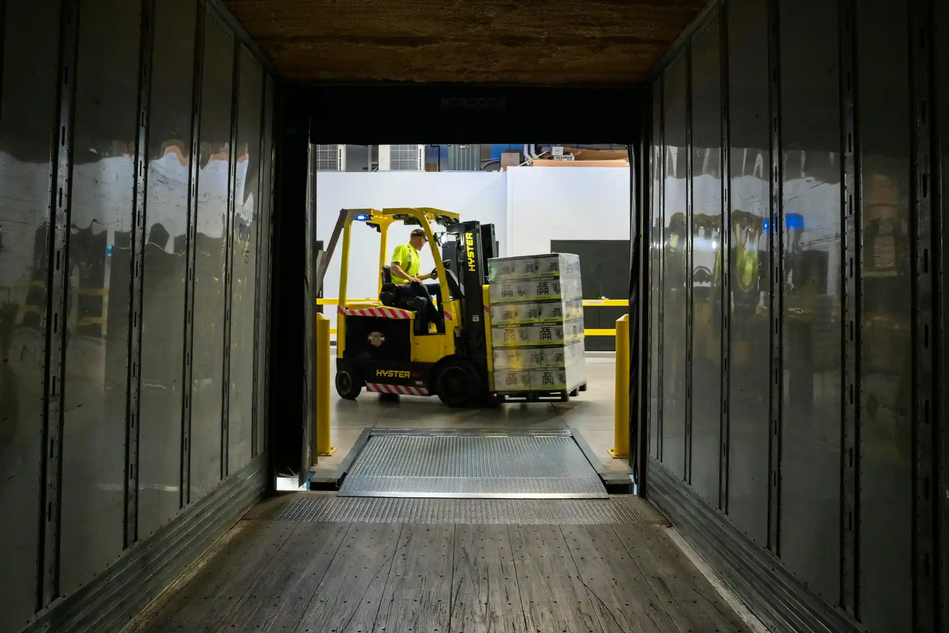 Order picking and packing